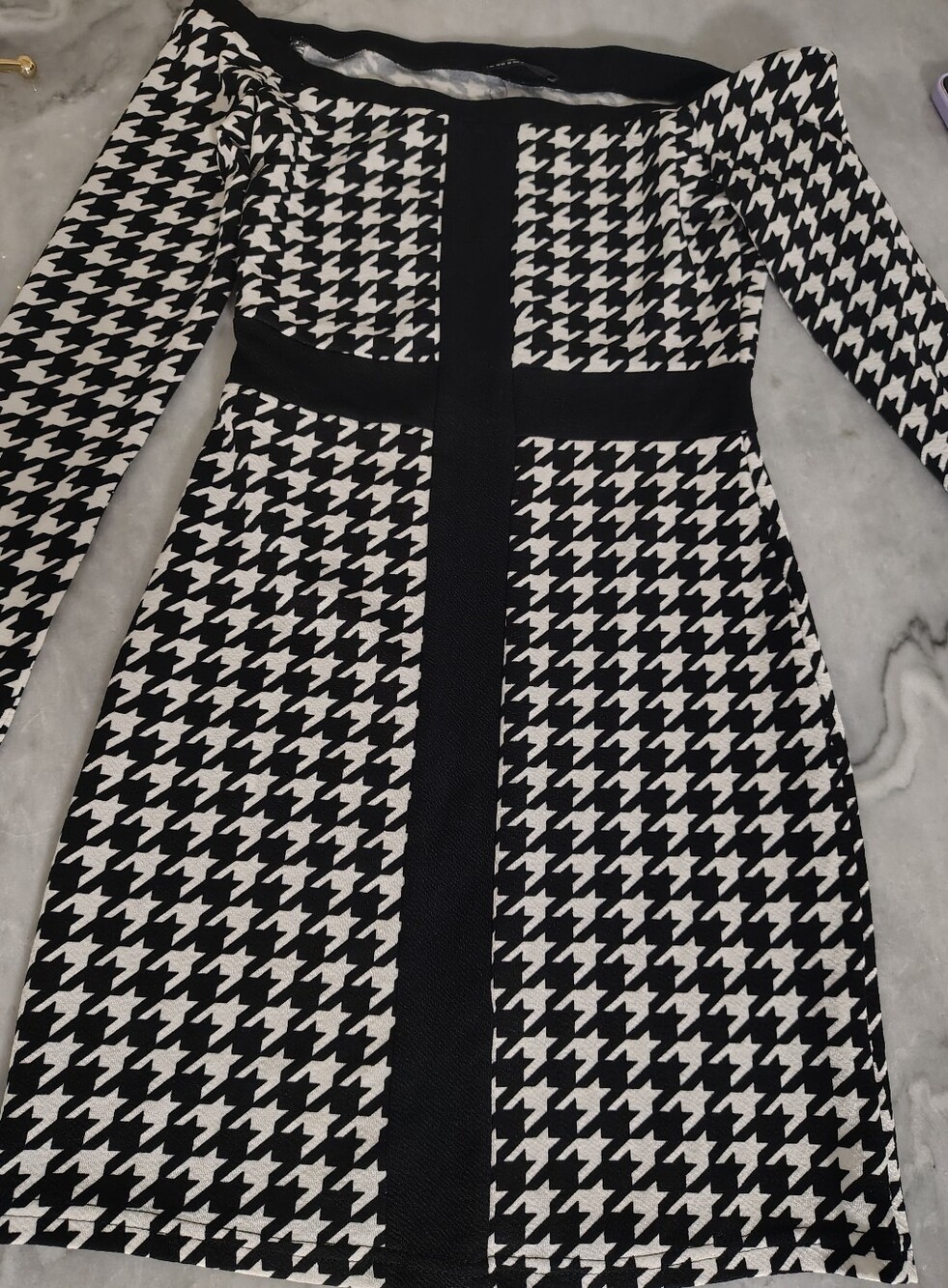 SHEIN Black and White Houndstooth Long Sleeve Bodycon Dress Premium. - Picture 2 of 3